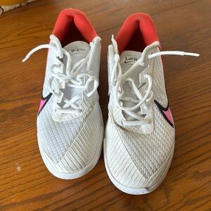 Nike Court Air Zoom Vapor Pro 2 HC White and red M 11